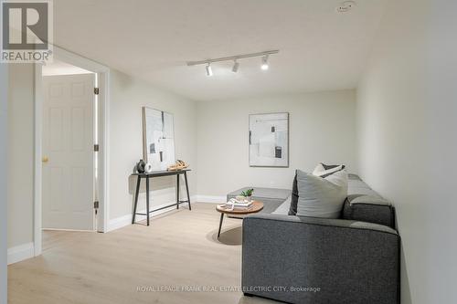 972 Southlawn Drive, Peterborough (Ashburnham Ward 4), ON - Indoor