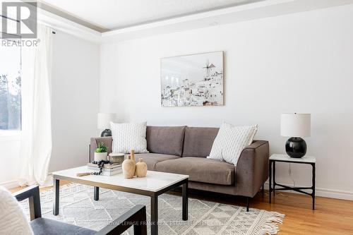 972 Southlawn Drive, Peterborough (Ashburnham Ward 4), ON - Indoor Photo Showing Living Room