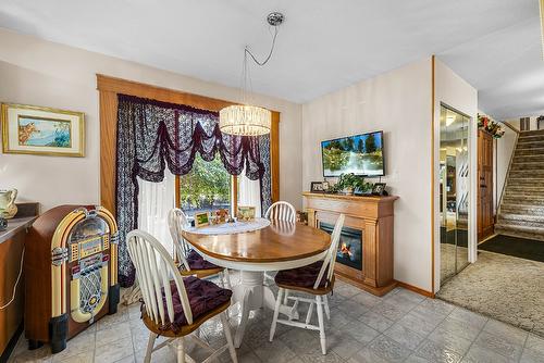1804 13Th Avenue, Cranbrook, BC - Indoor Photo Showing Dining Room