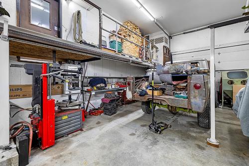 1804 13Th Avenue, Cranbrook, BC - Indoor Photo Showing Garage