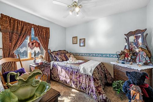 1804 13Th Avenue, Cranbrook, BC - Indoor Photo Showing Bedroom