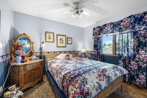 1804 13Th Avenue, Cranbrook, BC - Indoor Photo Showing Bedroom