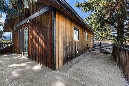 1804 13Th Avenue, Cranbrook, BC - Outdoor With Exterior
