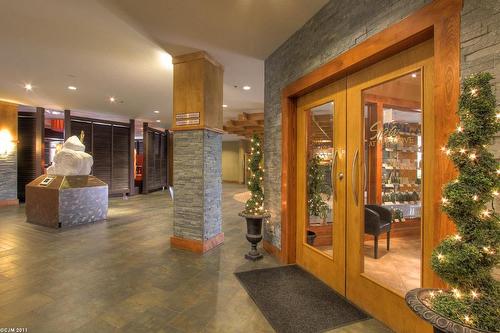 319-4205 Gellatly Road, West Kelowna, BC - Indoor Photo Showing Other Room