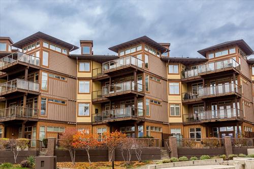 319-4205 Gellatly Road, West Kelowna, BC - Outdoor With Balcony With Facade