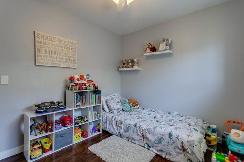 1114-2440 Old Okanagan Highway, West Kelowna, BC - Indoor Photo Showing Bedroom
