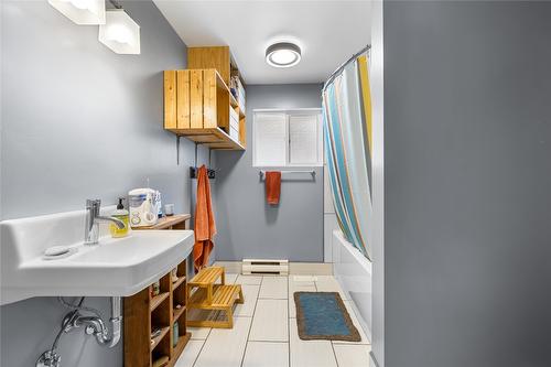 35 Waldie A Road, Kimberley, BC - Indoor