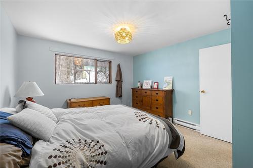 35 Waldie A Road, Kimberley, BC - Indoor Photo Showing Bedroom
