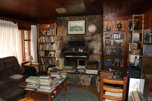 252 Church Hill Road, Nakusp, BC - Indoor With Fireplace