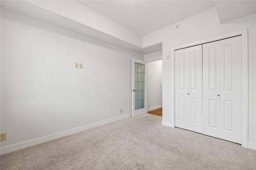 416-850 Saucier Avenue, Kelowna, BC - Indoor