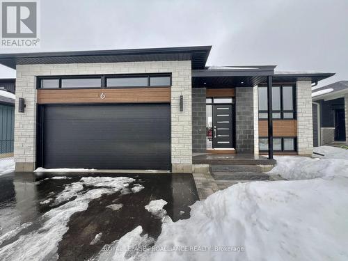 6 HORTON COURT  Belleville (Belleville Ward), ON K8P 0H3