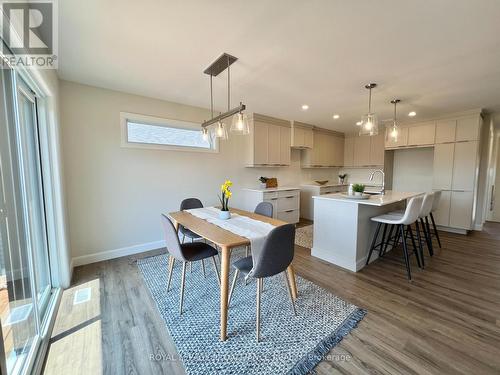 6 Horton Court, Belleville (Belleville Ward), ON - Indoor