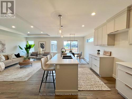 6 Horton Court, Belleville (Belleville Ward), ON - Indoor