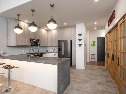 3406 96 High Street N, Thunder Bay, ON - Indoor Photo Showing Kitchen