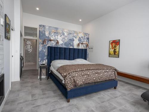 3406 96 High Street N, Thunder Bay, ON - Indoor Photo Showing Bedroom