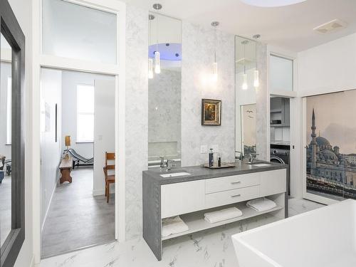 3406 96 High Street N, Thunder Bay, ON - Indoor Photo Showing Other Room