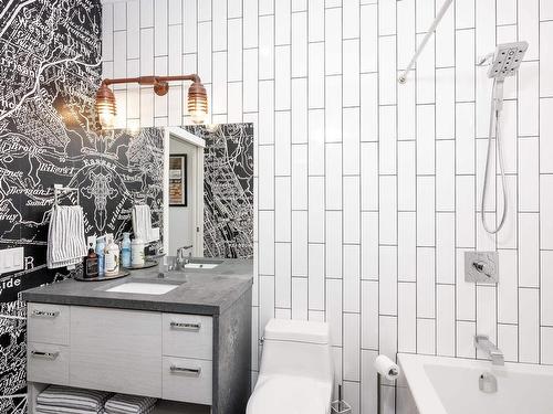 3406 96 High Street N, Thunder Bay, ON - Indoor Photo Showing Bathroom