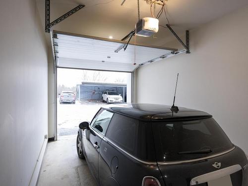 3406 96 High Street N, Thunder Bay, ON - Indoor Photo Showing Garage