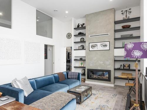 3406 96 High Street N, Thunder Bay, ON - Indoor Photo Showing Living Room With Fireplace