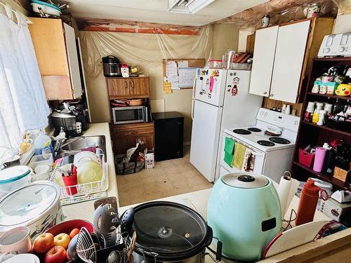 1212 S Edward Street South, Thunder Bay, ON - Indoor