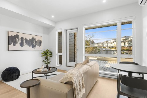 605-2341 Bear Mountain Pkwy, Langford, BC - Indoor