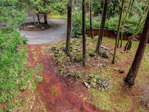 1005 Spiritwood Pl, Saanich, BC 