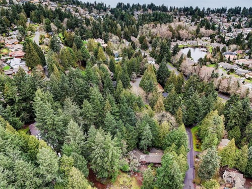 1005 Spiritwood Pl, Saanich, BC 