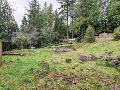 1005 Spiritwood Pl, Saanich, BC 