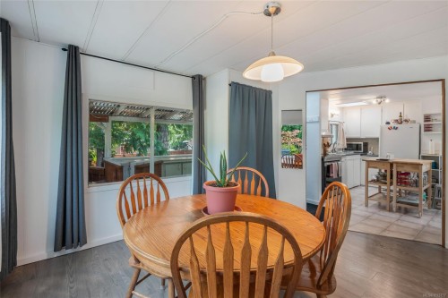 1520 King Rd, Qualicum Beach, BC 