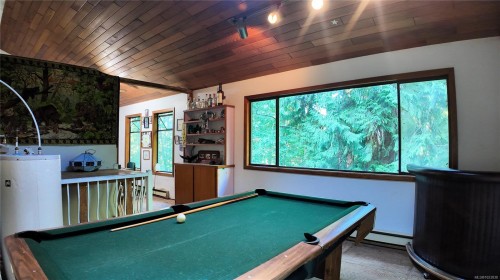 4480 Strachan Rd, Hornby Island, BC 