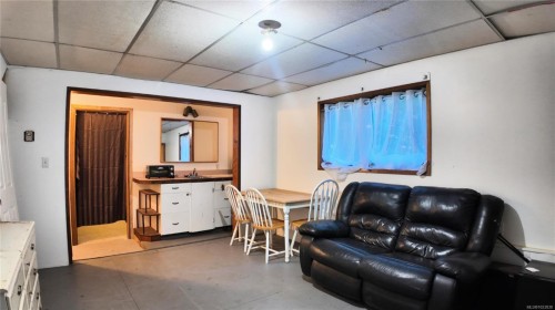 4480 Strachan Rd, Hornby Island, BC 