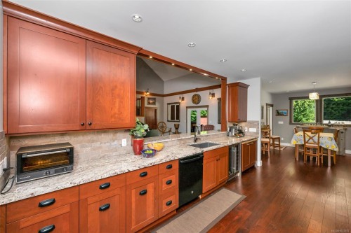 263 Tal Rd, Lake Cowichan, BC 