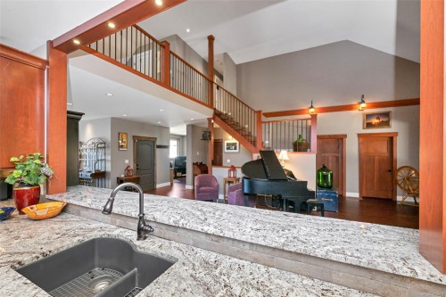 263 Tal Rd, Lake Cowichan, BC 