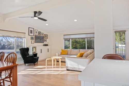 2153 Stadacona Dr, Comox, BC 