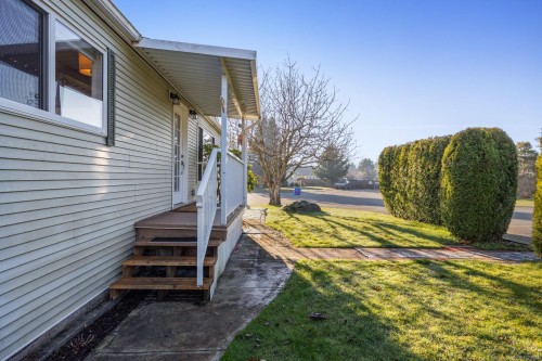 2153 Stadacona Dr, Comox, BC 