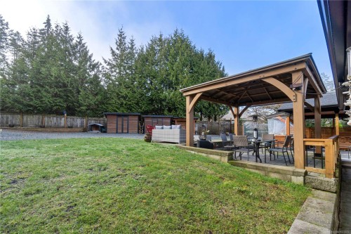 674 Hawthorne Rise, Parksville, BC 