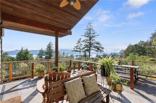 248 Suneagle Dr, Salt Spring, BC 
