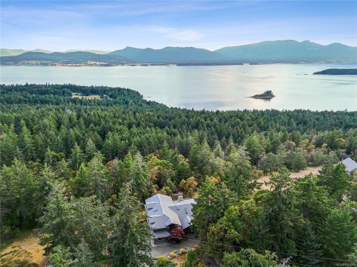 248 Suneagle Dr, Salt Spring, BC 