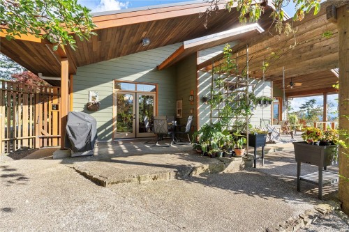 248 Suneagle Dr, Salt Spring, BC 