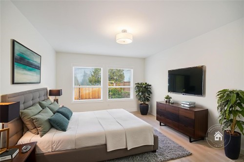 1293 Oceanside Dr, Qualicum Beach, BC 