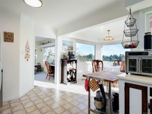 269 Glenairlie Dr, View Royal, BC 