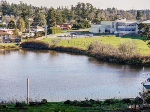 269 Glenairlie Dr, View Royal, BC 