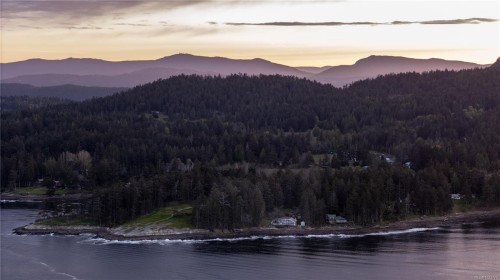 281 Bellhouse Rd, Galiano Island, BC 