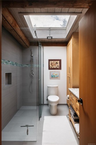 281 Bellhouse Rd, Galiano Island, BC 