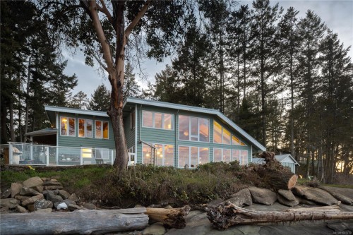 281 Bellhouse Rd, Galiano Island, BC 