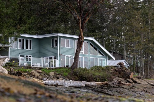 281 Bellhouse Rd, Galiano Island, BC 