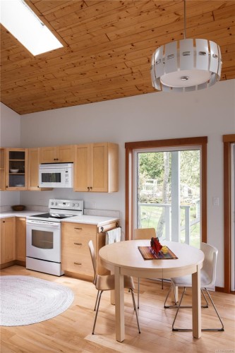 281 Bellhouse Rd, Galiano Island, BC 