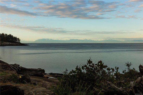 281 Bellhouse Rd, Galiano Island, BC 