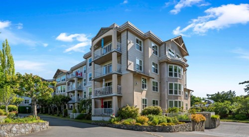 204-1240 Verdier Ave  Central Saanich, BC V8M 2G9