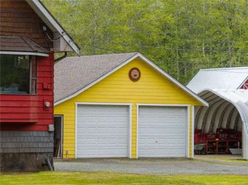 6499 Fitzgerald Rd, Merville, BC 